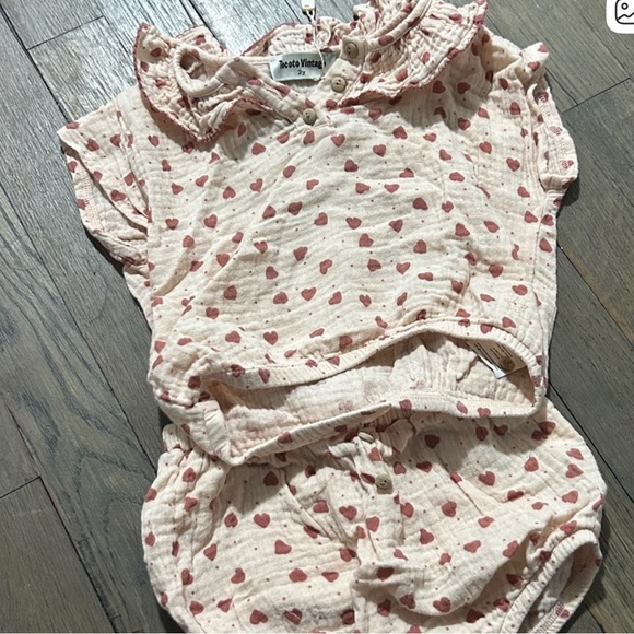 Tocoto Vintage Other - Tocoto vintage Heart Print Set 2t